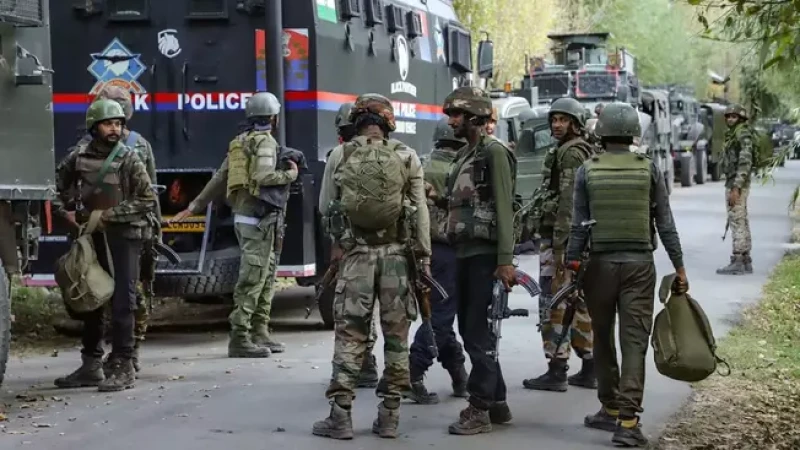 Kulgam Encounter: जम्मू-कश्मीर के कुलगाम में मुठभेड़, 5 आतंकियों को कर दिया ढेर