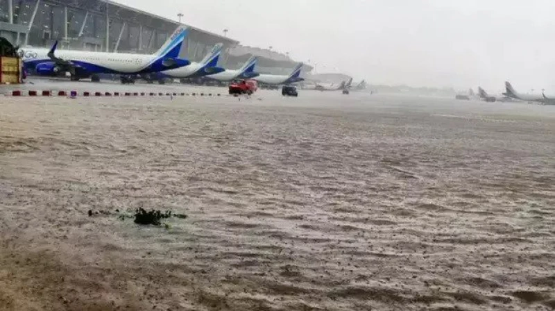 Cyclone Michaung : चेन्नई शहर पानी-पानी, 8 की मौत कई फ्लाइट्स-ट्रेनें रद्द