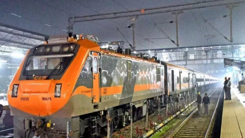 Amrit Bharat Express: अयोध्या का सफर होगा आसान, पीएम मोदी 30 दिसंबर को देंगे दो अमृत भारत एक्सप्रेस ट्रेन का तोहफा, जानें इन ट्रेनों की खूबियां?