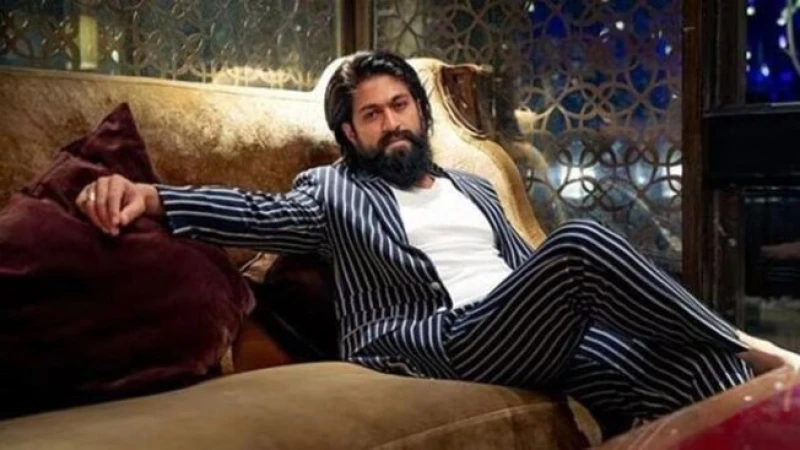 KGF  के बाद अब दस गुना बढ़ी यश की फीस, अब एक रोल करने के लिए मांगे रहे हैं 150 करोड़