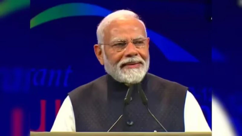 Vibrant Gujarat Summit 2024: PM MODI बोले.. भारत बनेगा तीसरी आर्थिक महाशक्ति, कहा.. UAE के राष्ट्रपति की उपस्थिति हमारे लिए खुशी की बात