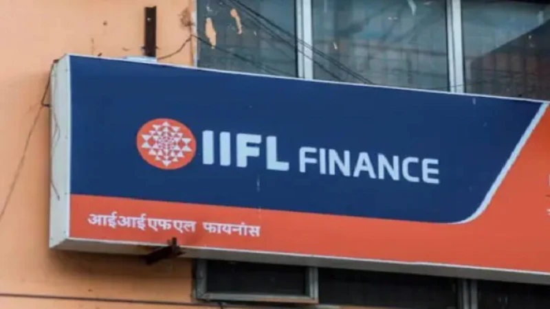 Paytm के बाद 2 और कंपनियों को झटका, IIFL फाइनेंस यूजर्स का क्या होगा?